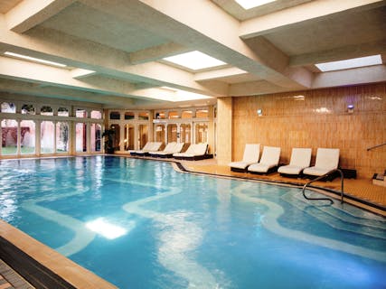 Mercure Warwickshire Walton Hall Spa Swimming Pool