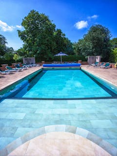 Balmer Lawn Hotel Outdoor Pool