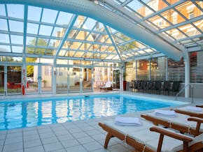 Bournemouth West Cliff Hotel Poolside Loungers