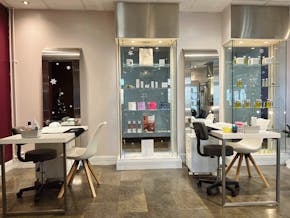  PURE Spa Cheshire Oaks Nail Stations