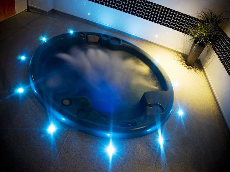 Chill Out Spa Jacuzzi