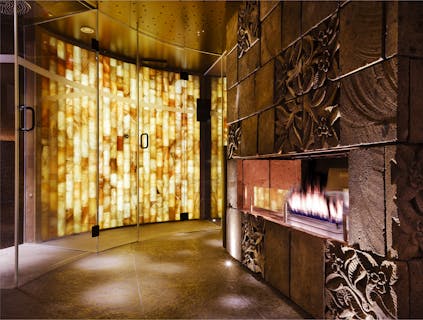 Cloud Twelve Club Spa & Wellness Fireplace