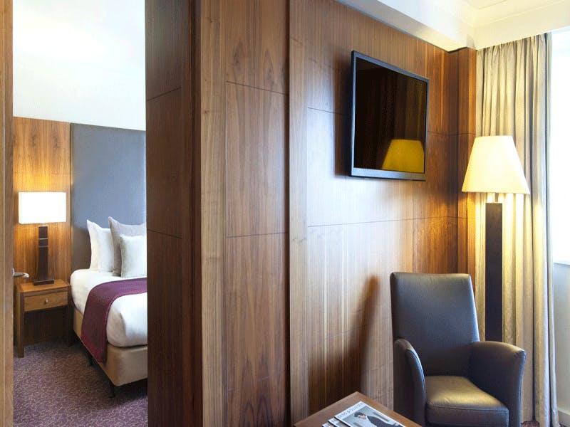 	Crowne Plaza Reading Bedroom