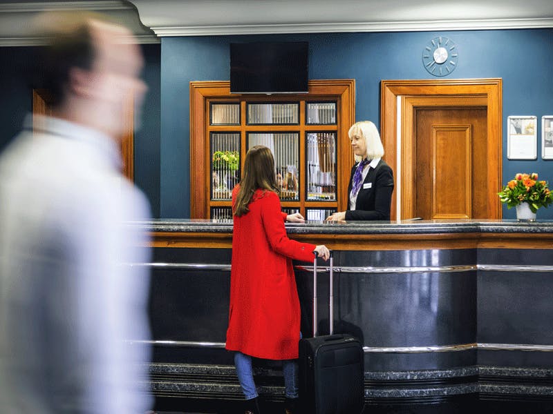  Mercure Dartford Brands Hatch Hotel and Spa Check-in Desk