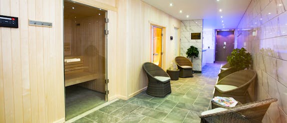 Dorset Spa Therapy at George Albert Hotel Thermal Area Seating