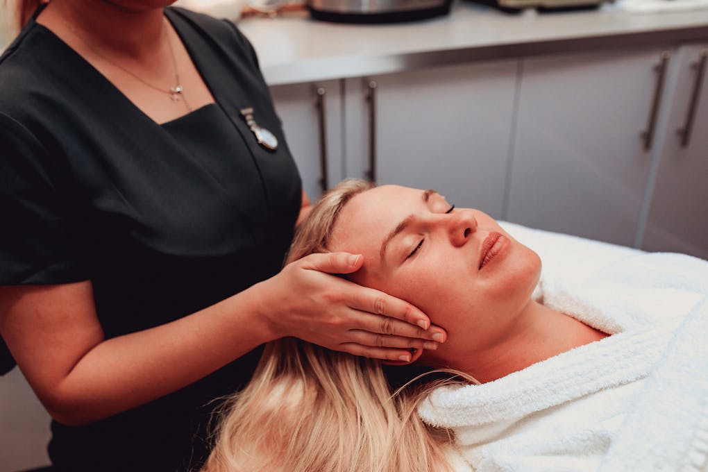 PURE Spa & Beauty Shepherds Bush Facial Treatment