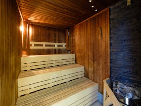 Chakra Spa at Crowne Plaza Felbridge Gatwick Sauna