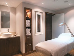 Macdonald Frimley Hall Hotel & Spa Treatment Room