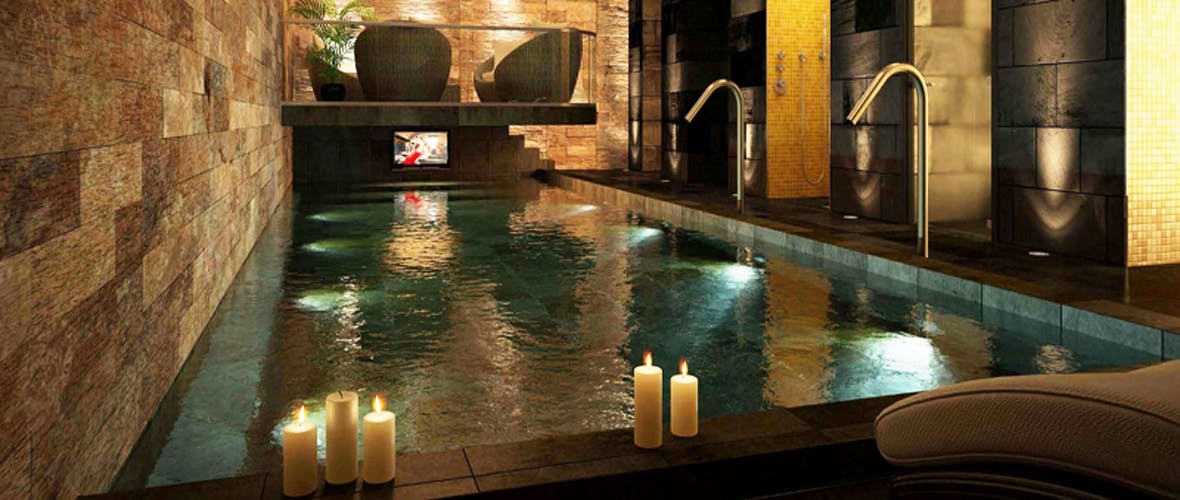 DoubleTree by Hilton Hotel and Spa Liverpool Candlelit Pool