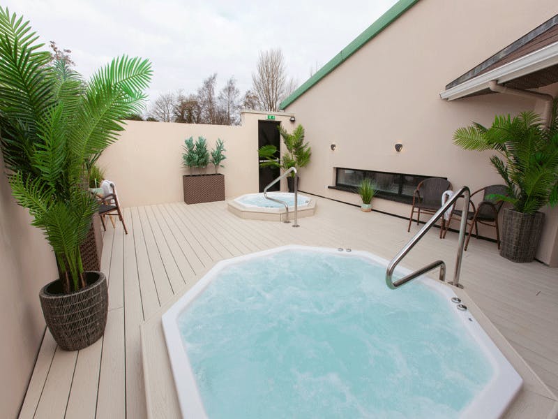 Best Western Plus White Horse Hotel Outdoor Hot Tubs