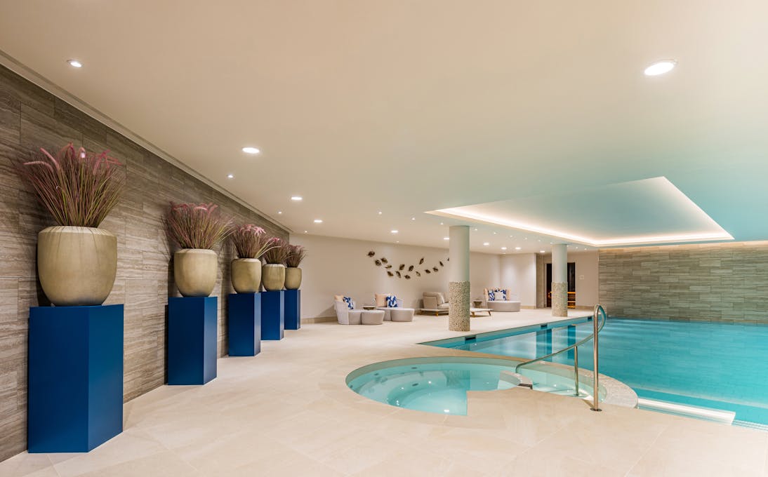 Luenire Spa at Nightingale Place Pool Area