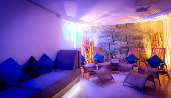 Park Royal Hotel & Spa Relaxation Room