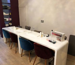  PURE Spa & Beauty Bristol Nail Stations