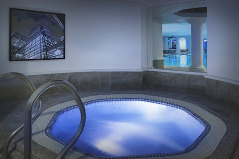 Rena Spa at Leonardo Royal Hotel City London Jacuzzi