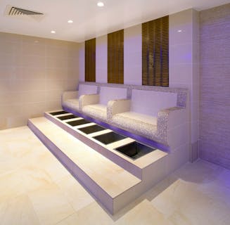 Rena Spa at Leonardo Royal London Tower Bridge Foot Spas