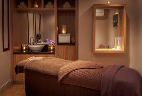 Stratford Manor Hotel & Spa Treatment Room