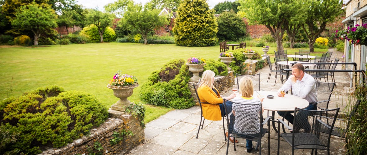 Stratton House Hotel Patio