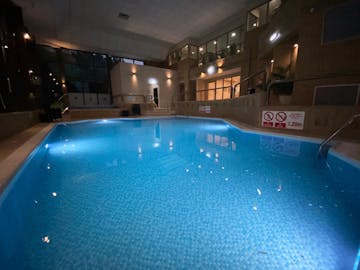 DoubleTree by Hilton Sheffield Park Hotel Swimming Pool