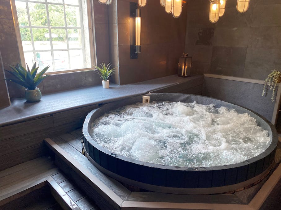 The Morritt Hotel and Garage Spa Hot Tub