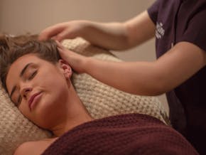 Park Plaza Hotel Scalp Massage