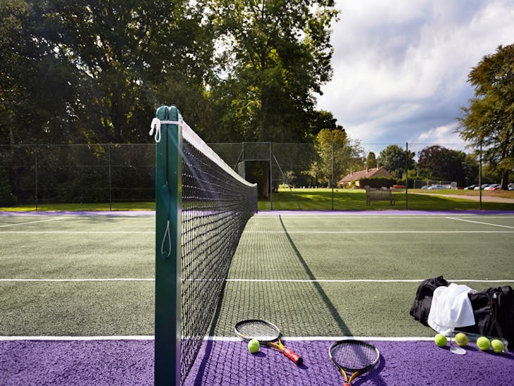 Alexander House Hotel & Utopia Spa Tennis Court