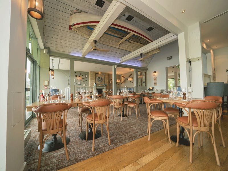 De Vere Cotswold Water Park Restaurant